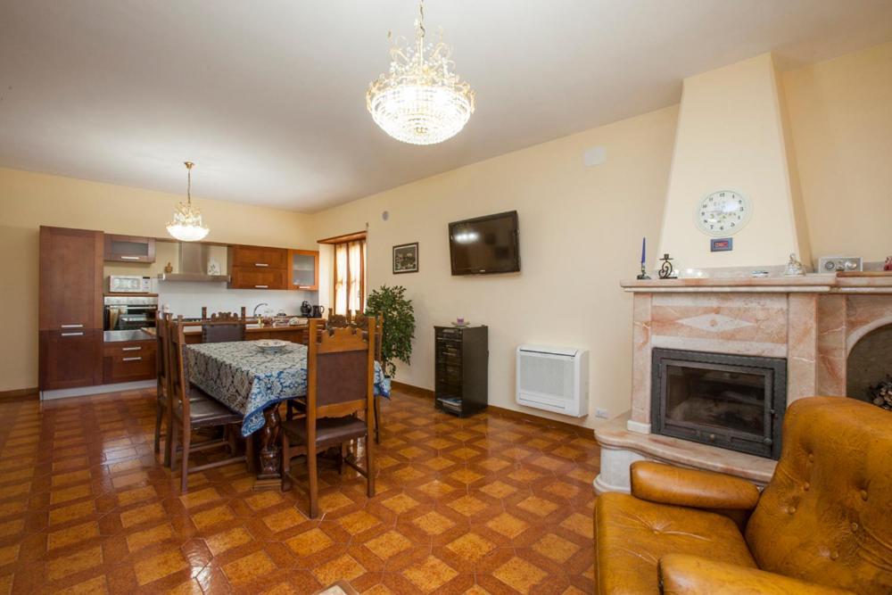 Villa Attilio Balsorano Vecchio 外观 照片